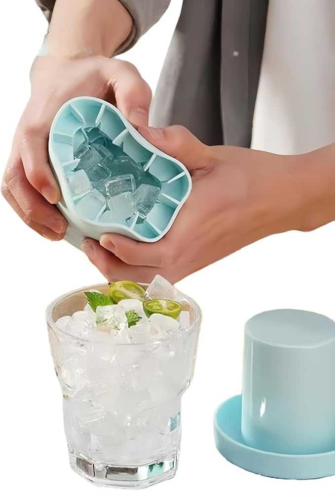 Mini Silicone Ice Bucket – 2-in-1 Ice Cube Maker & Storage Box