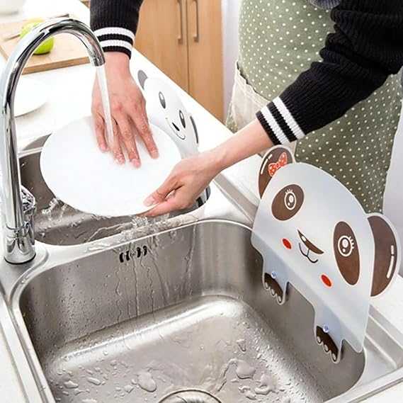 Panda Kitchen Sink Splash Guard – Water Splash-Proof Silicone Barrier