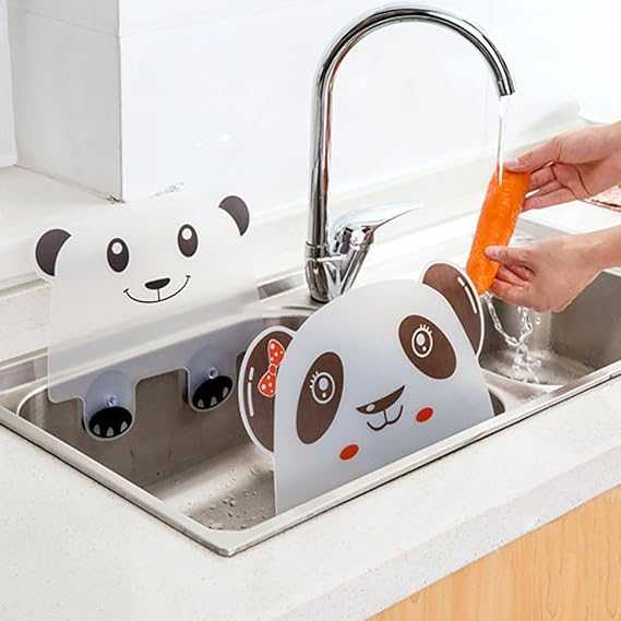 Panda Kitchen Sink Splash Guard – Water Splash-Proof Silicone Barrier