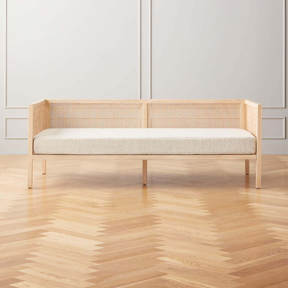 DANNA-IVORY RATTAN DAYBED w/ WHITE MATTRESS