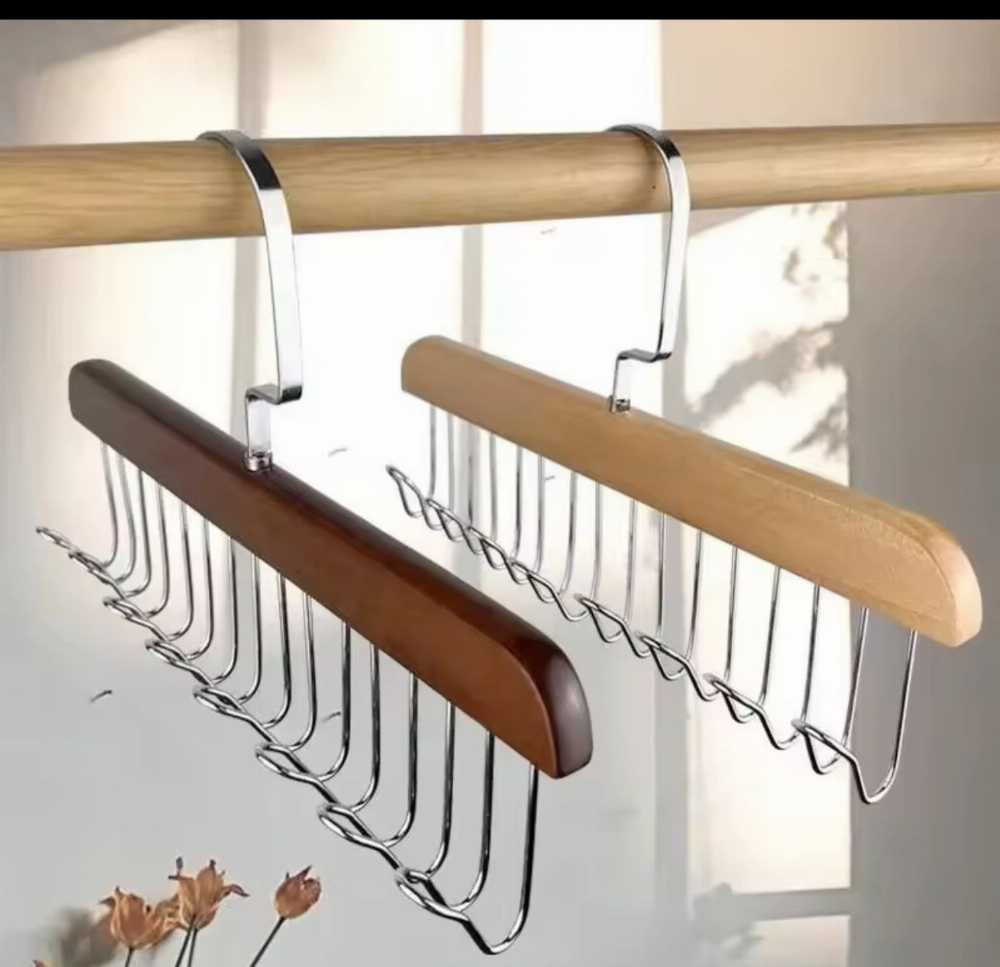 Wooden Multi-Hook Hanger – Compact 8 Hook Storage Rack for Hanging Clothes & Personal Items