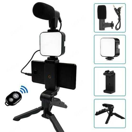 Handy Vlogging Kit – All-in-One Video Making Set with Mic, Light & Remote