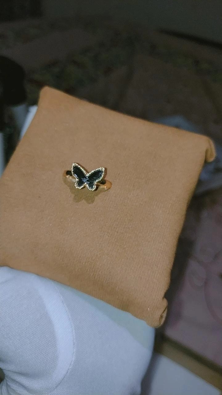 Elegant Black Butterfly Gold Ring
