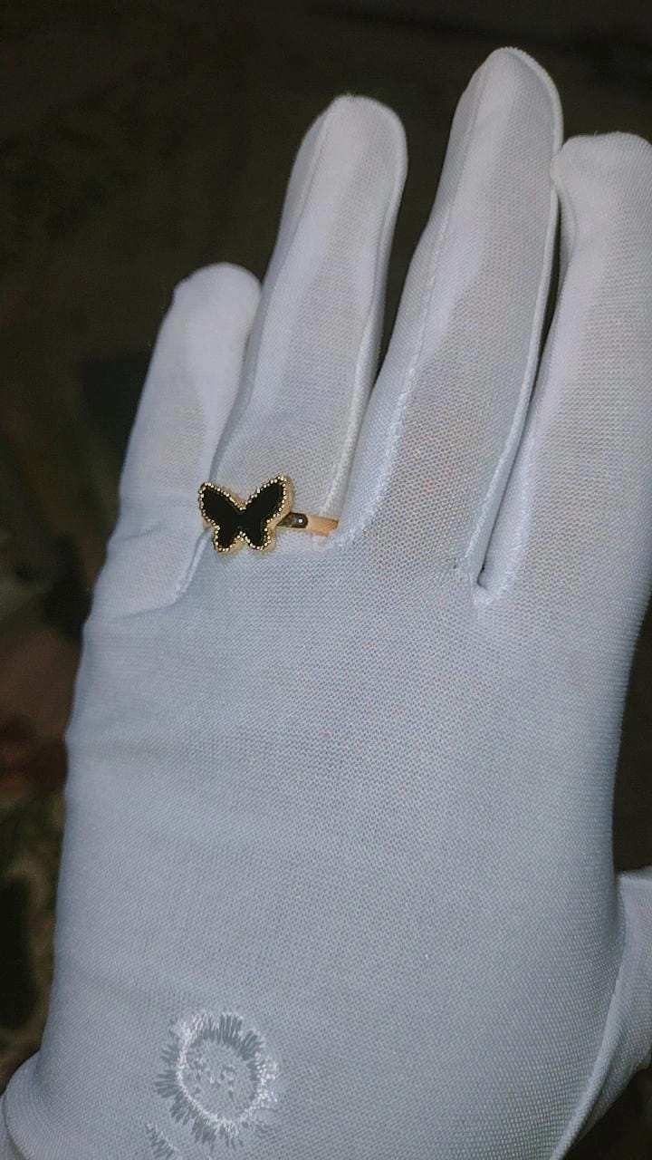 Elegant Black Butterfly Gold Ring