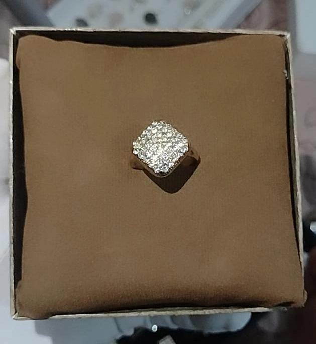 Elegant Gold-Tone Pavé Cluster Ring