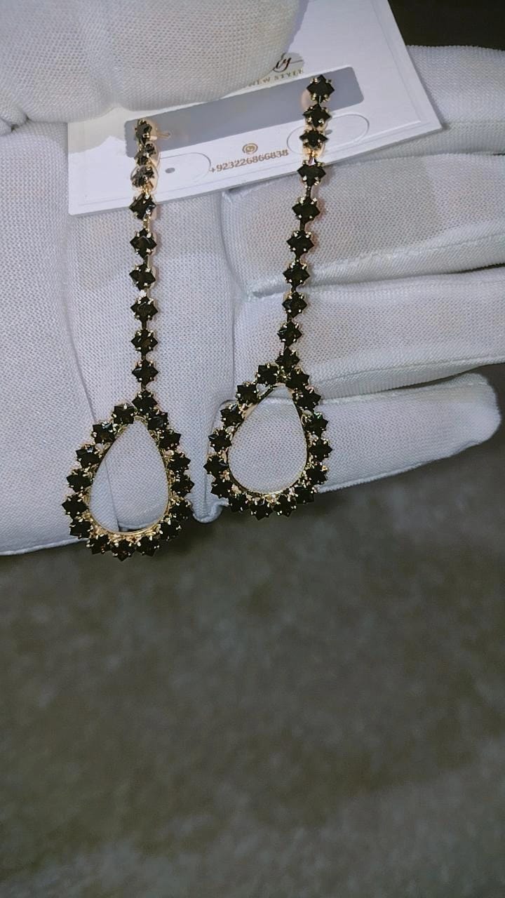 Elegant Black Crystal Teardrop Dangle Earrings