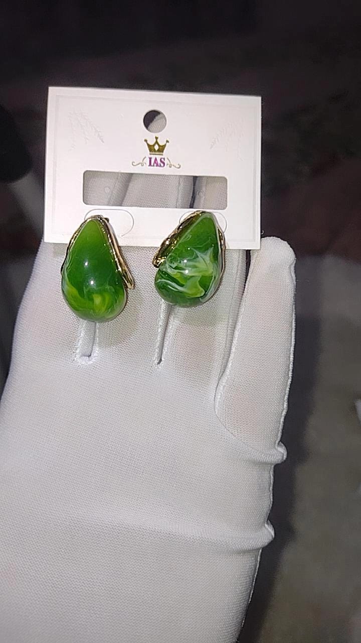 Elegant Emerald Green Marble Teardrop Earrings
