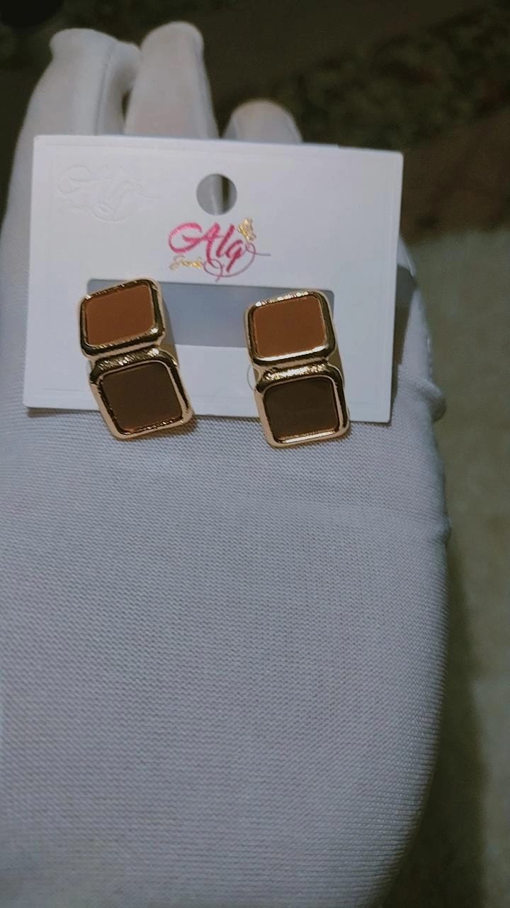 Dual-Tone Square Geometric Stud Earrings