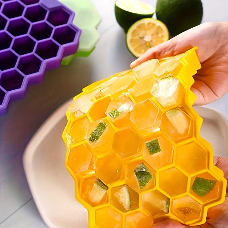 Honeycomb Silicone Ice Tray – 37-Grid Hexagon Ice Maker with Lid