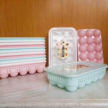 15-Grid Egg Storage Tray – Stackable Refrigerator Organizer with Lid
